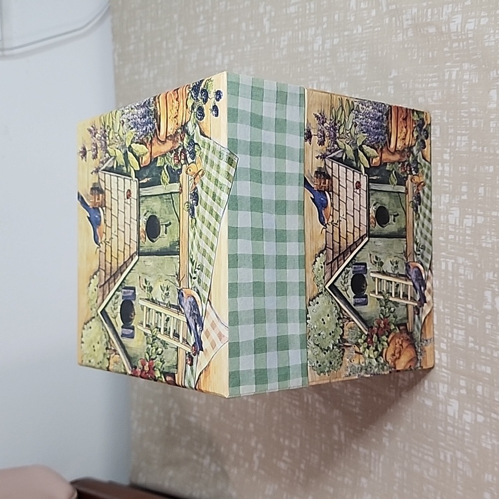 Bob's Boxes Birdhouse Storage Card Box